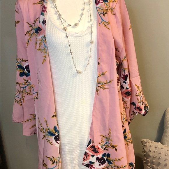 Floral Kimono with 3/4 Sleeves - Picture 9 of 11